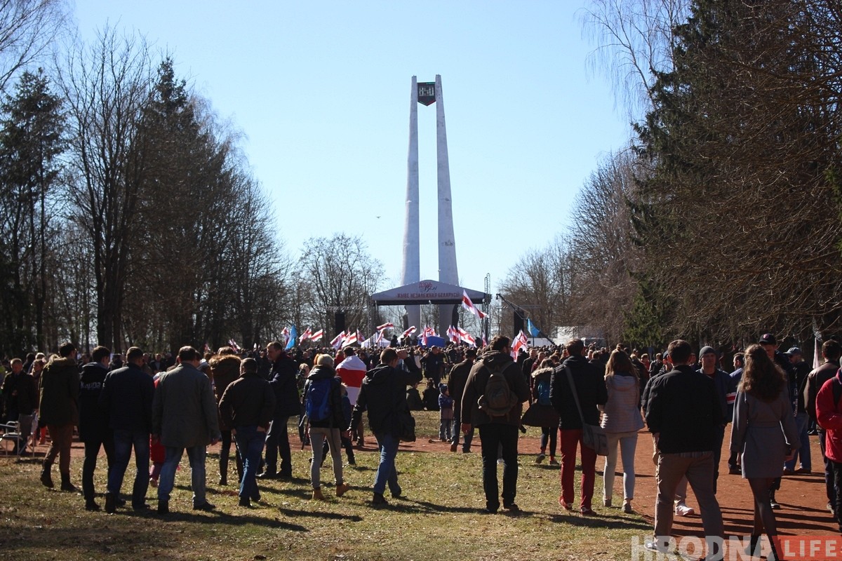 ФОТО: Гродно отмечает День Воли