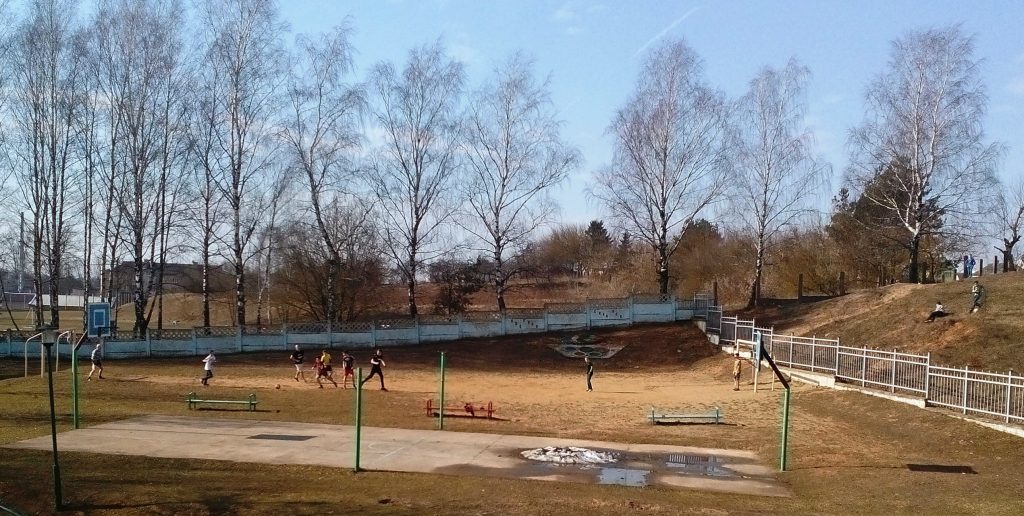 Спортпляцоўка для дзяцей-сірот: калі спорт - магчымасць стаць на ногі