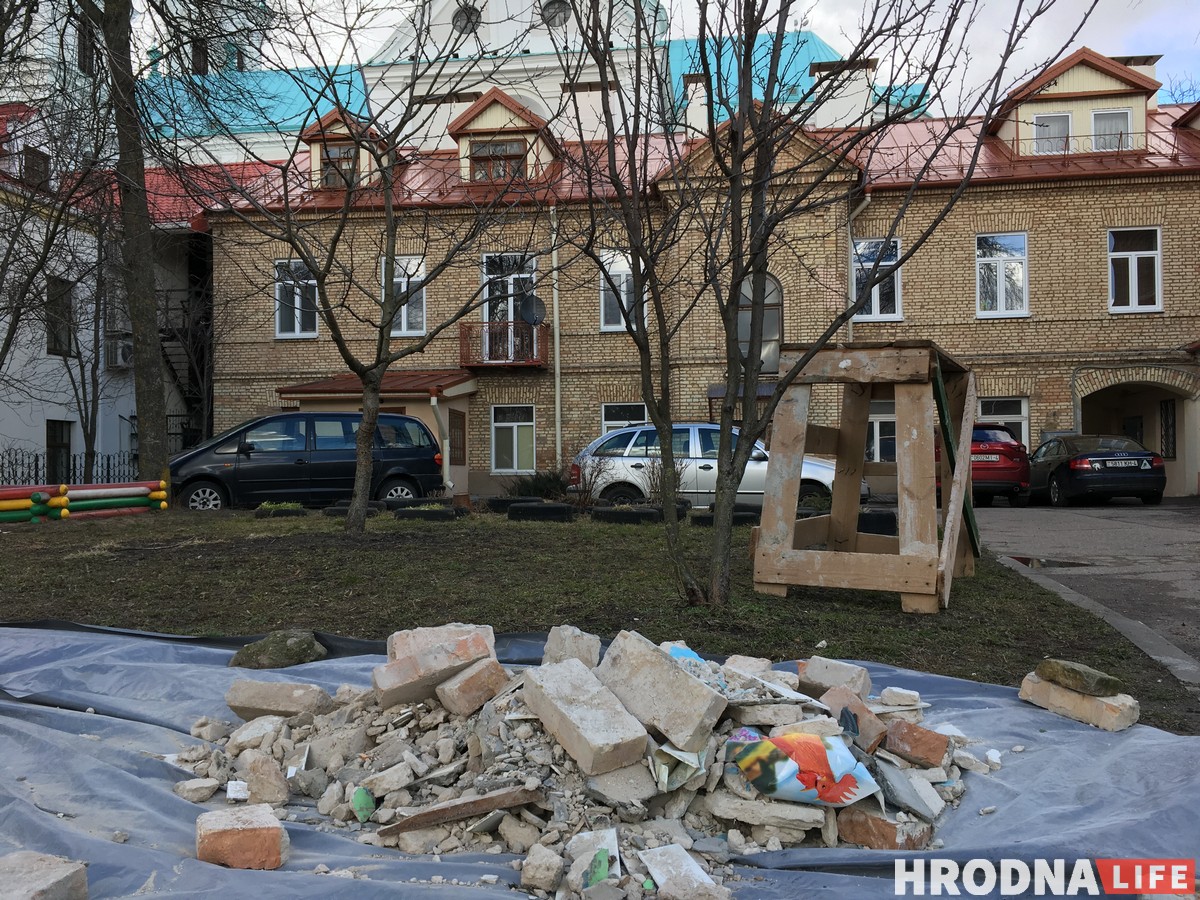 Кафе в центре Гродно из-за ремонта в квартире на месяц останавливает работу