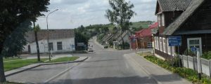 У візавым цэнтры ў Гродне спынілі прымаць дакументы па жывой чарзе. У чарзе стаяла па 100 чалавек штодня