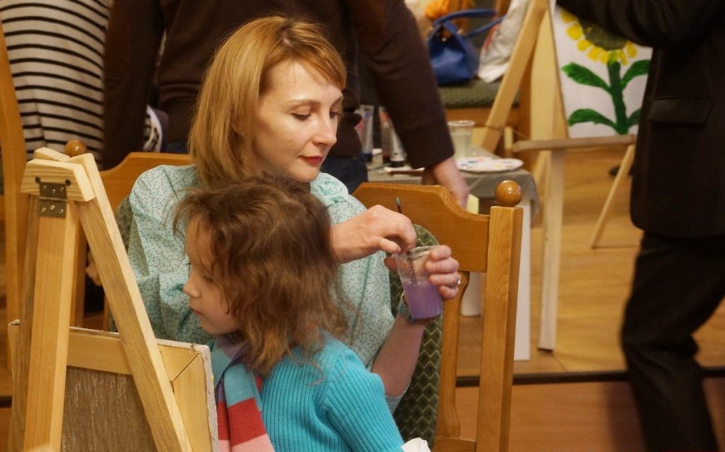 Імпрэсіянізм на «Хвалі дабрыні». Дзеці з хоспіса напішуць карціны разам з дыпламатамі і мастакамі