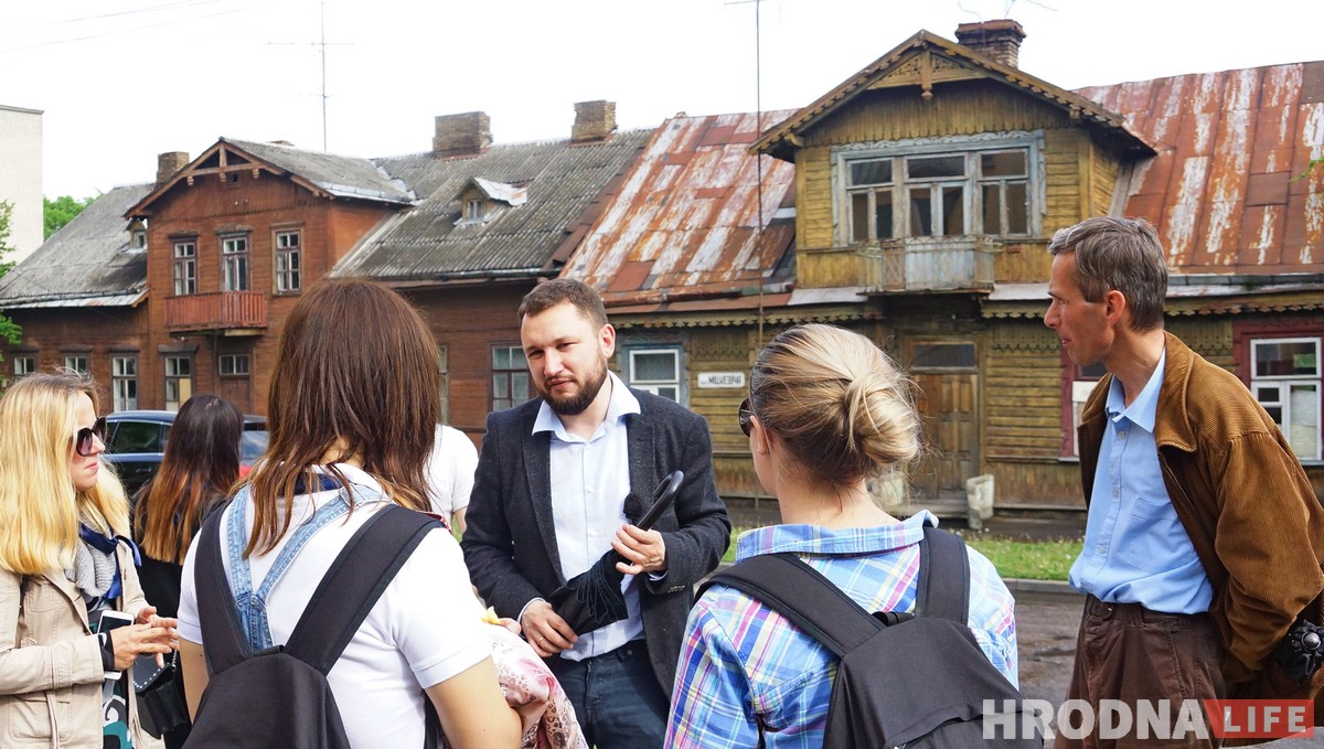 По Новому Свету с завязанными глазами. Прошлись по Гродно, который нельзя увидеть, но можно почувствовать