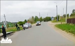 Пад Гродна з грузавіка ўпала цыстэрна з цэментам. Вінаваты лось