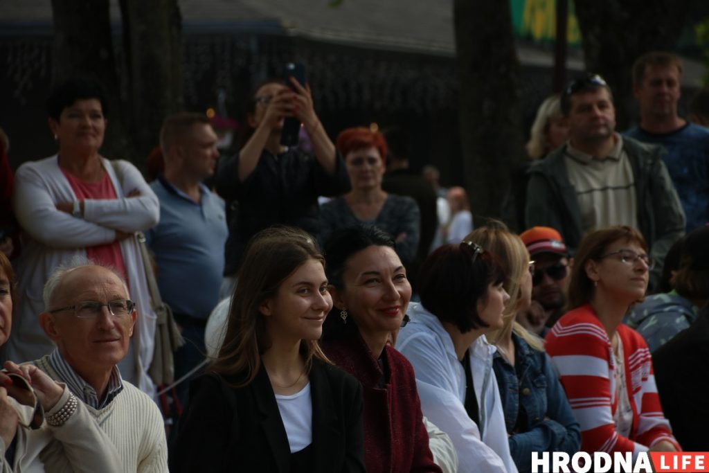 Застрелить утку на ужин и станцевать вальс. В парке Жильбера играли Штрауса для всех