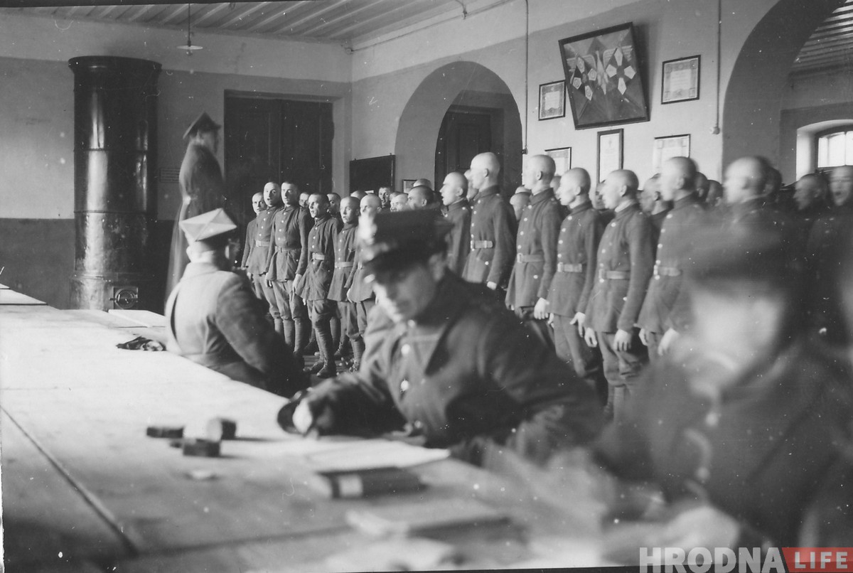 Ушли в 1939 на войну с немцами и не вернулись: большая фотоистория 76-полка им. Людвика Нарбута из Гродно