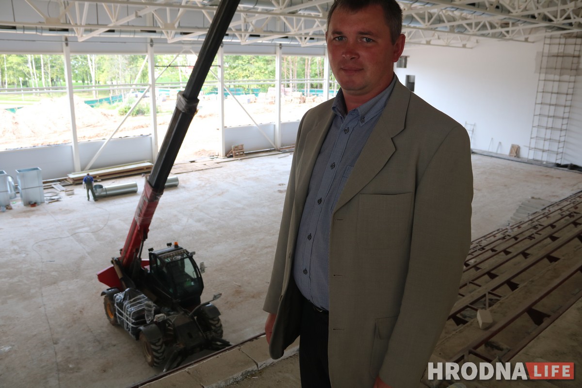 “Мои атомы довольны”. Школу, садик, больницу и ядерное топливо ждут в Островце этой осенью
