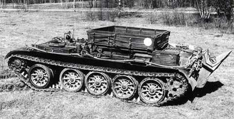 Браніраваны цягач на базе танка Т-54