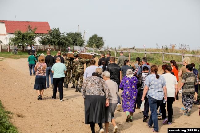 Доведение до самоубийства. Генпрокуратура заставила СК возбудить дело через год после смерти солдата в Слониме