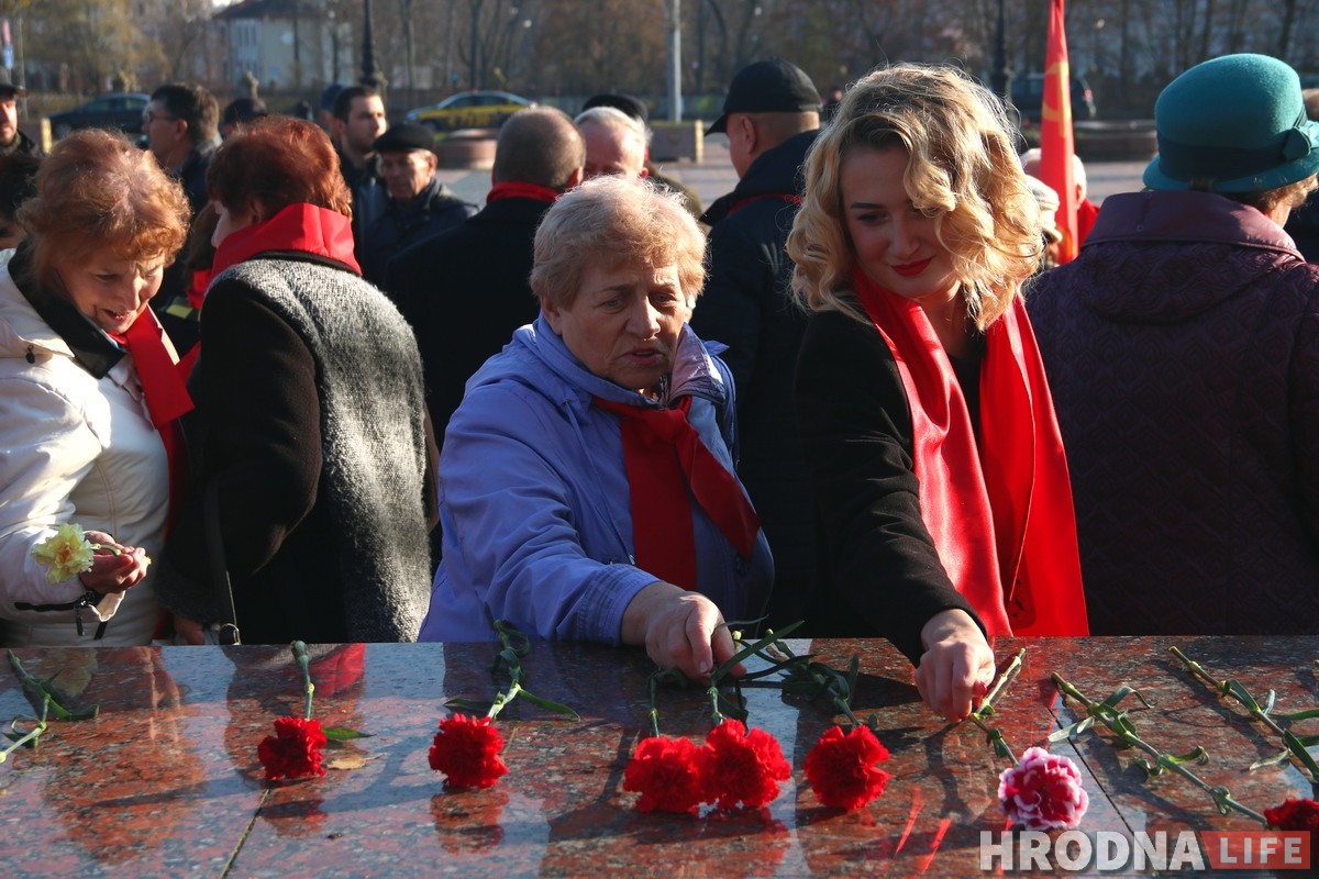 «Сталіна не асуджаю». Чаму студэнтка з Гродна ўступіла ў кампартыю і падтрымлівае расстрэлы