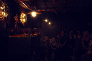 stand up 2