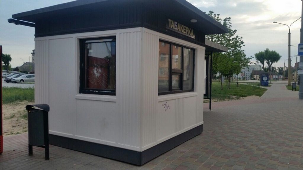 kiosk_steklo