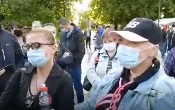 Затрыманне Ціханоўскага і «напад на міліцыянта» ў Гродне: разбіраем відэа з месца падзей