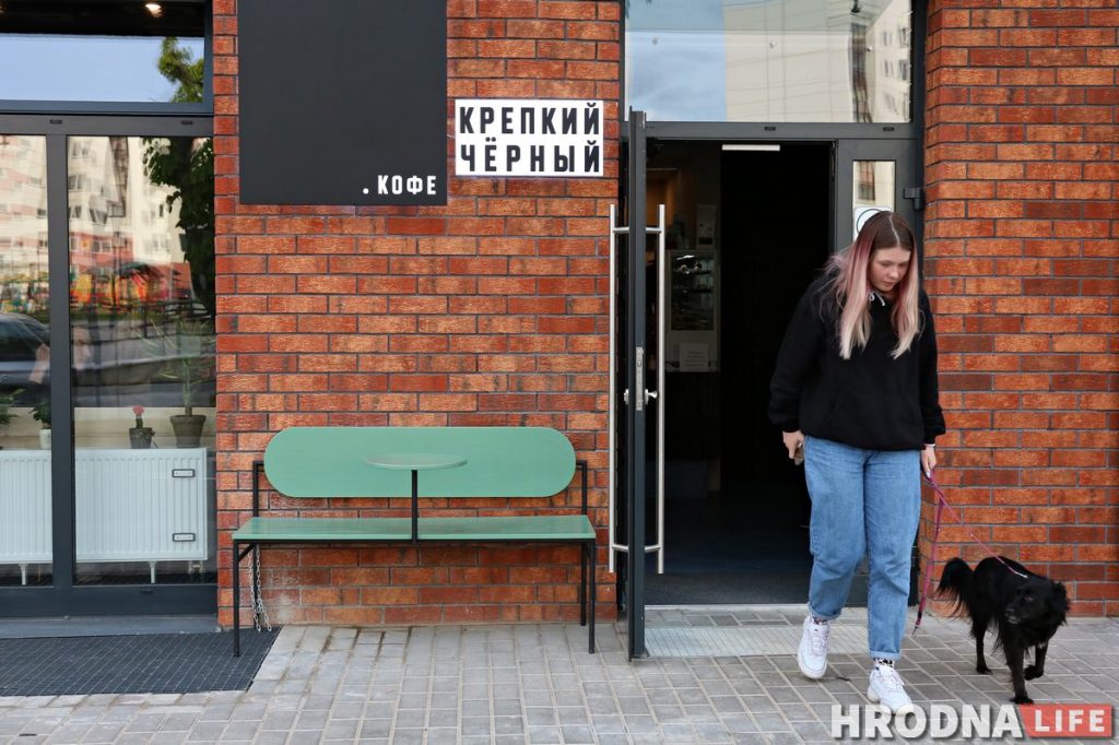 На Шчорса адкрылася кавярня, куды можна прыходзіць з жывёламі
