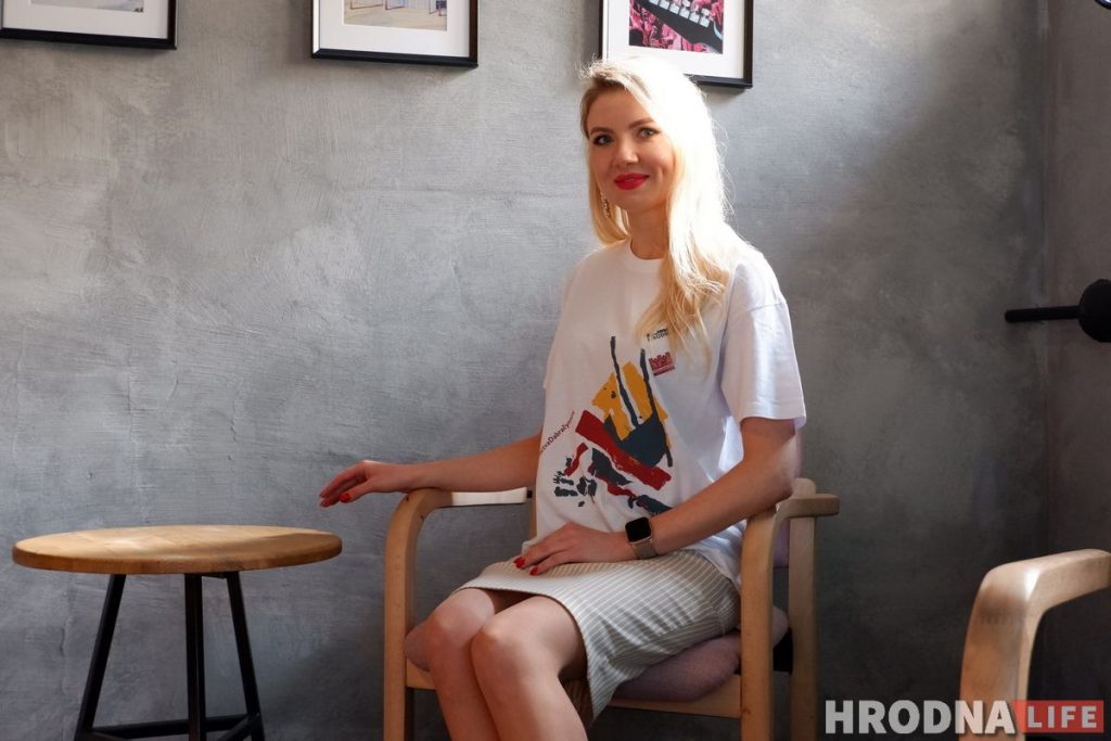 "Майстры ўбачылі, сказалі - класна!" Купі шопер, футболку або маску з "супрэматычным" прынтам і падтрымай дзіцячы хоспіс