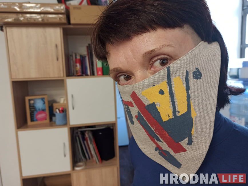 "Майстры ўбачылі, сказалі - класна!" Купі шопер, футболку або маску з "супрэматычным" прынтам і падтрымай дзіцячы хоспіс