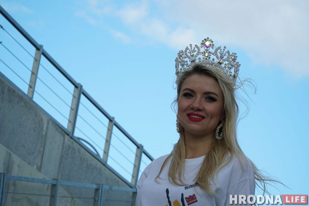 "Майстры ўбачылі, сказалі - класна!" Купі шопер, футболку або маску з "супрэматычным" прынтам і падтрымай дзіцячы хоспіс