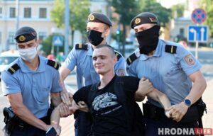 «Ганарымся іх учынкамі». Родныя і сябры пра затрыманых падчас акцыі салідарнасці гродзенцаў