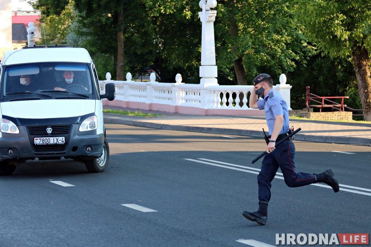У Гродне прайшла чарговая акцыя салідарнасці: некалькі чалавек затрымалі