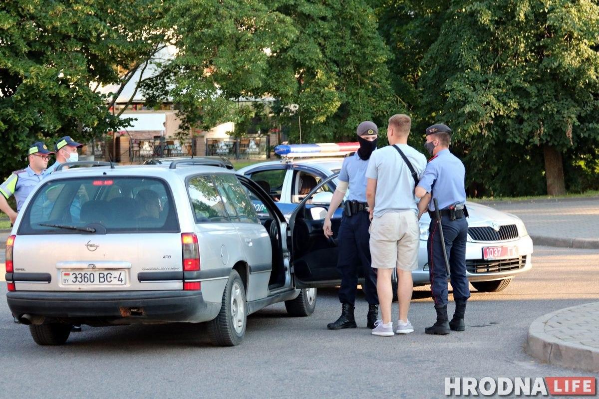 У Гродне прайшла чарговая акцыя салідарнасці: некалькі чалавек затрымалі
