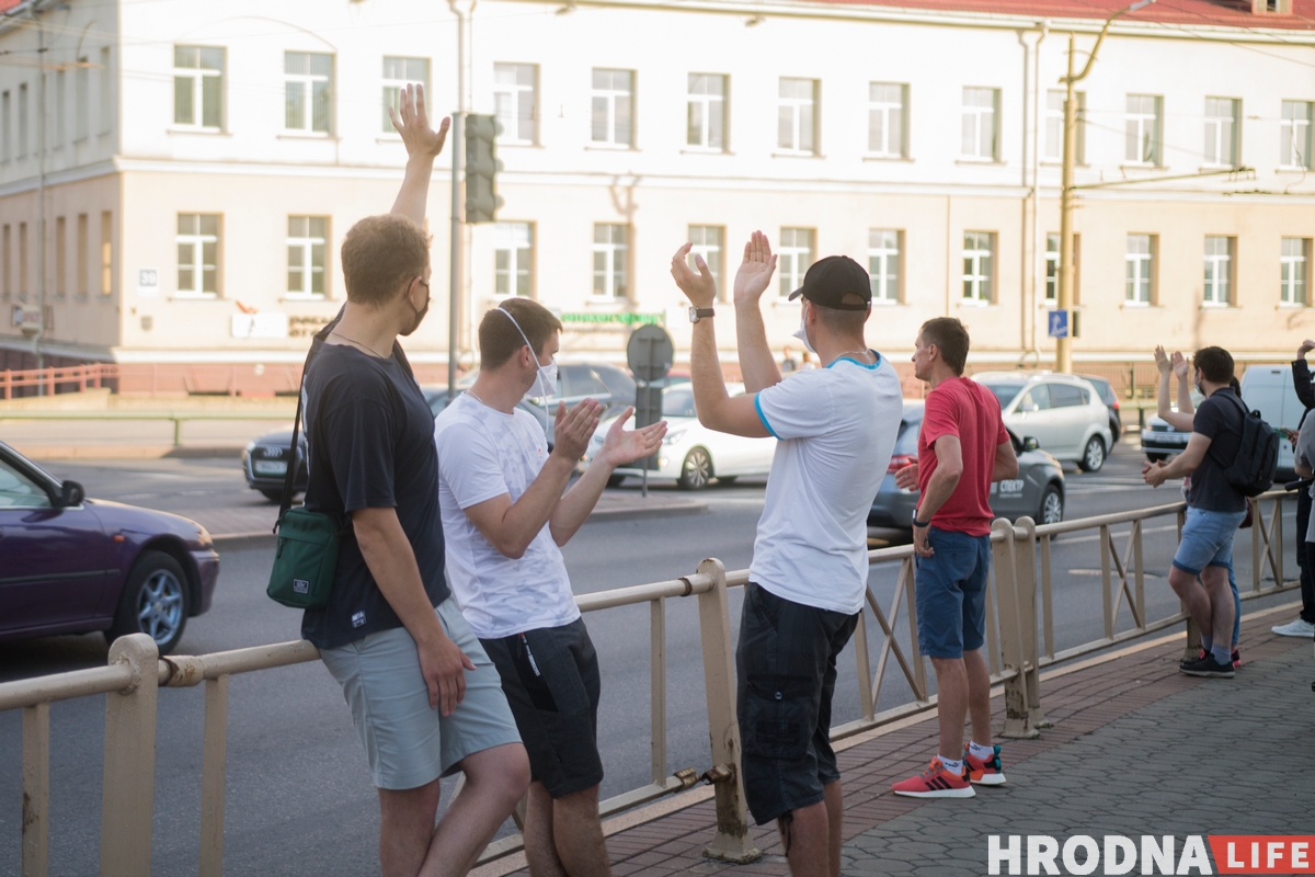 У Гродне адбылася акцыя салідарнасці з затрыманымі
