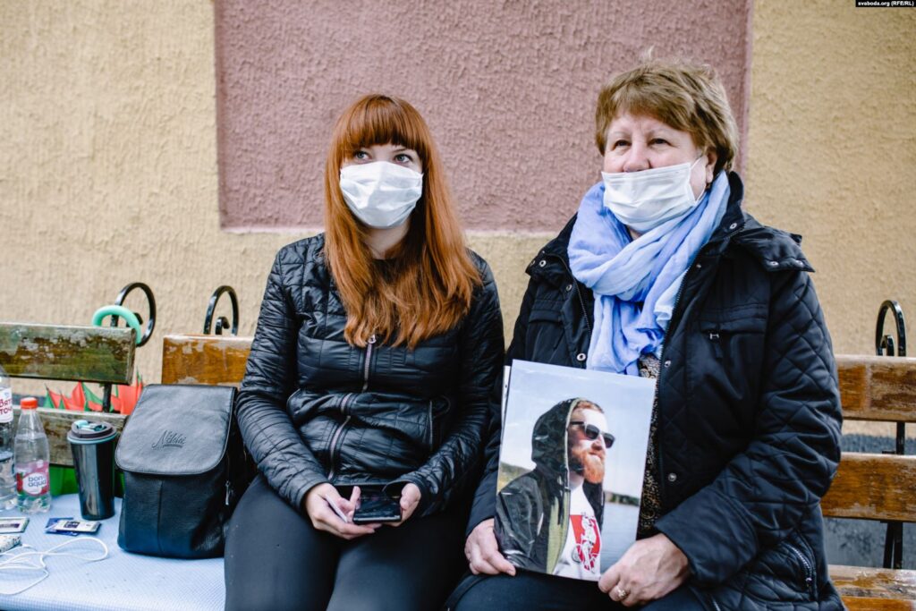 Дмитрия Фурманова, чьи близкие голодают под минским СИЗО, перевели в Жодино