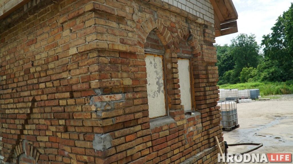 Палац у лясных джунглях,  пешы мост і кавалачак Вестфаліі ў Беларусі: падарожжа на 12 цікавостак за 1 дзень