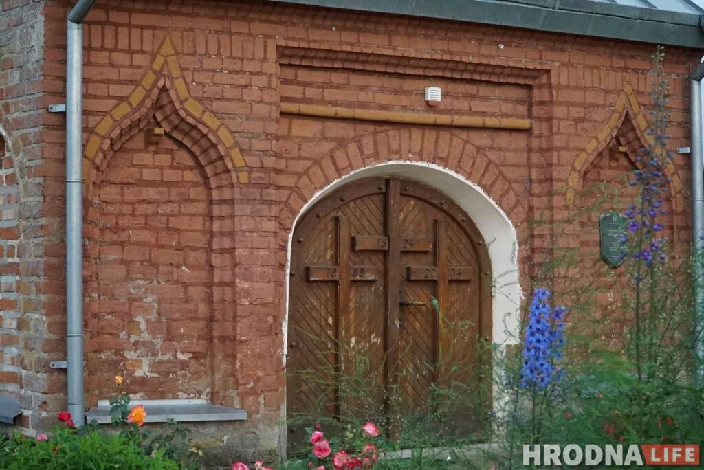 "Схаваная" сінагога, ядро ў сцяне і найвышэйшы млын Беларусі: падарожжа на 12 цікавостак за 1 дзень