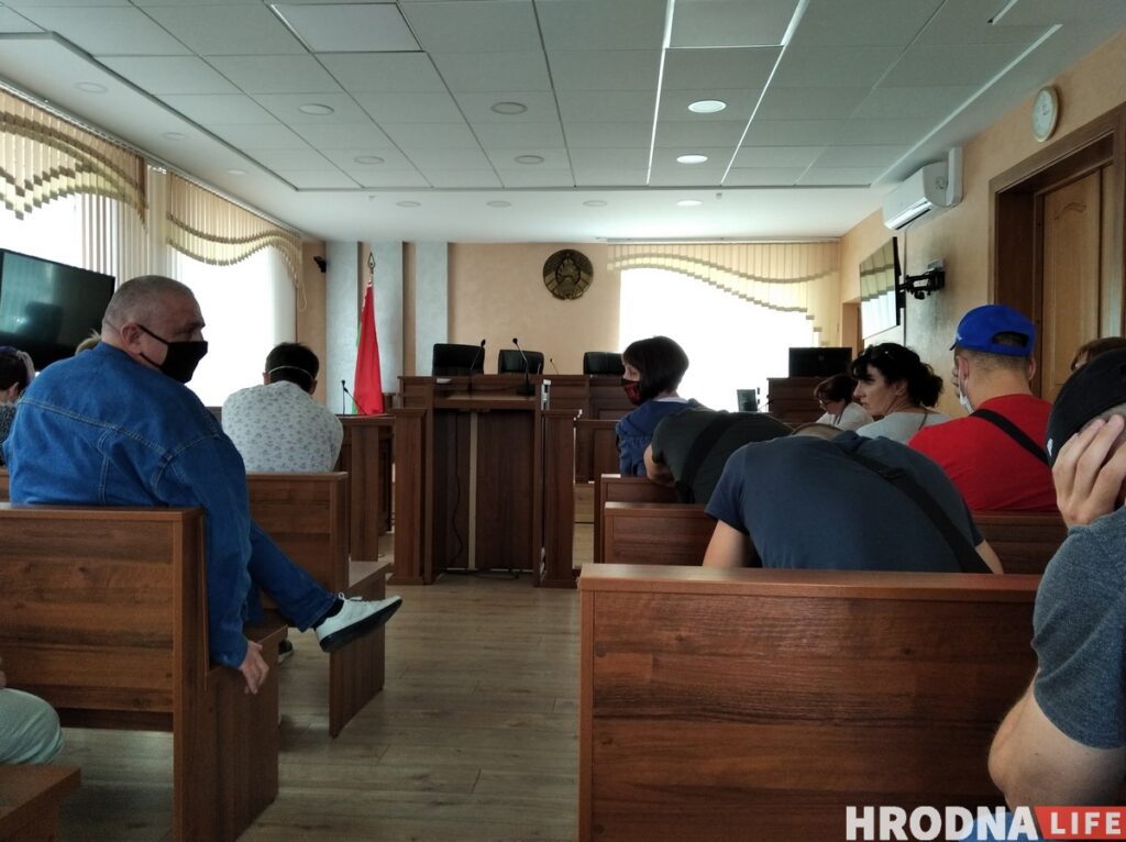 Гродзенскі абласны суд не задаволіў скаргу Ціханоўскага. Блогер не ўдзельнічаў у разглядзе