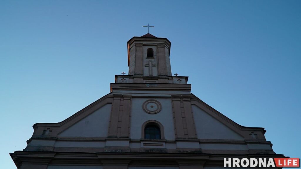 Горад Ларысы Геніюш, радзіма беларускіх немцаў і сядзіба, дзе гасцяваў Напалеон. 10 месцаў паміж  Свіслаччу і Зэльвай – за 1 дзень
