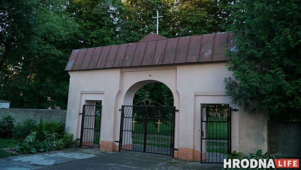 Горад Ларысы Геніюш, радзіма беларускіх немцаў і сядзіба, дзе гасцяваў Напалеон. 10 месцаў паміж  Свіслаччу і Зэльвай – за 1 дзень