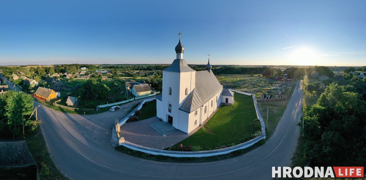 Горад Ларысы Геніюш, радзіма беларускіх немцаў і сядзіба, дзе гасцяваў Напалеон. 10 месцаў паміж  Свіслаччу і Зэльвай – за 1 дзень