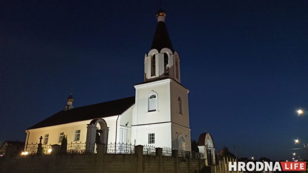 Горад Ларысы Геніюш, радзіма беларускіх немцаў і сядзіба, дзе гасцяваў Напалеон. 10 месцаў паміж  Свіслаччу і Зэльвай – за 1 дзень