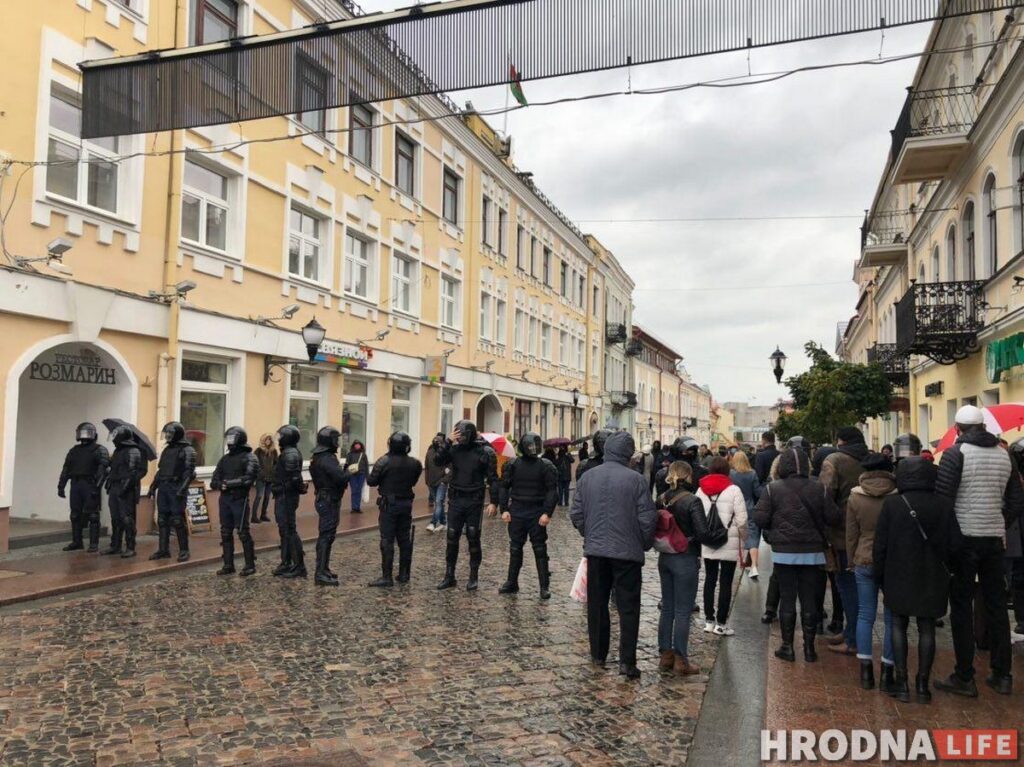 Хадзілі па Савецкай і спявалі песні: як прайшла пратэстная акцыя ў Гродне Хадзілі па Савецкай і спявалі песні: як прайшла пратэстная акцыя ў Гродне