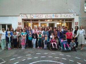 Гродзенскі дзіцячы хоспіс высяляюць з памяшкання. Там дапамагаюць цяжкахворым дзецям і шыюць медыцынскія маскі