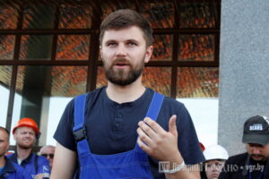 "Дапамогі больш, чым тых, хто па яе звяртаецца". Кіраўнік страйкаму "Гродна Азот" распавёў аб пратэстах і рызыках