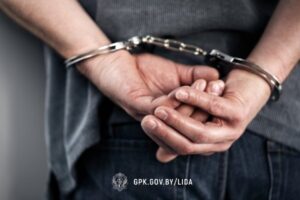 Асудзілі мужчыну, які ехаў на мяжы без правоў і ўдарыў ваеннага нагой у твар