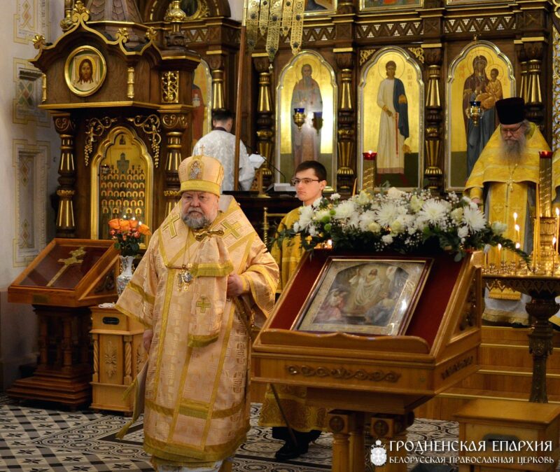 “Імідж для царквы важны, але яго ствараюць для рэжыму”. Як рэпрэсуюць святароў і што гэта значыць для вернікаў