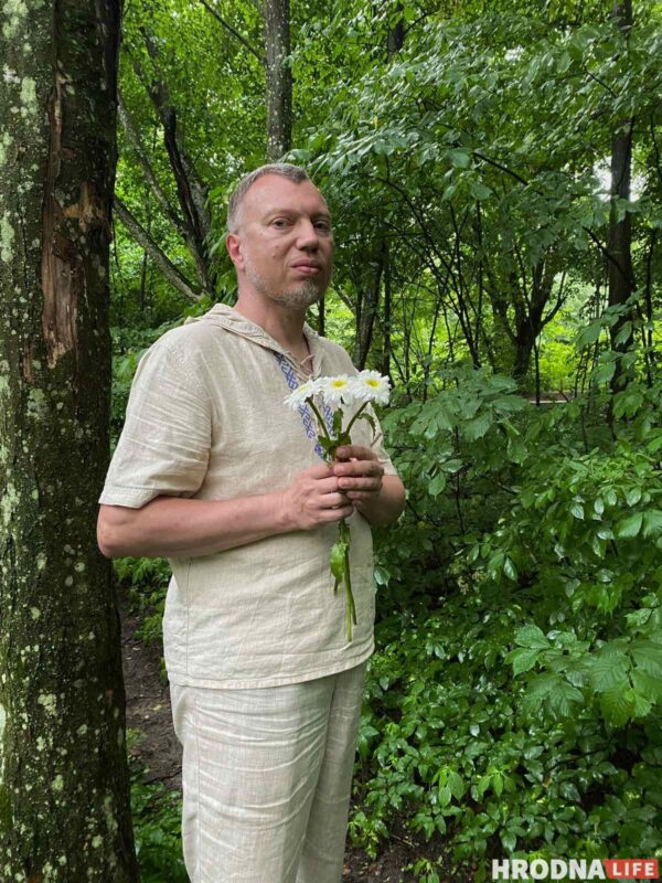 «Заклятая кветка купальная». Гродненские музыканты соединили электронику с этно в новом купальском альбоме