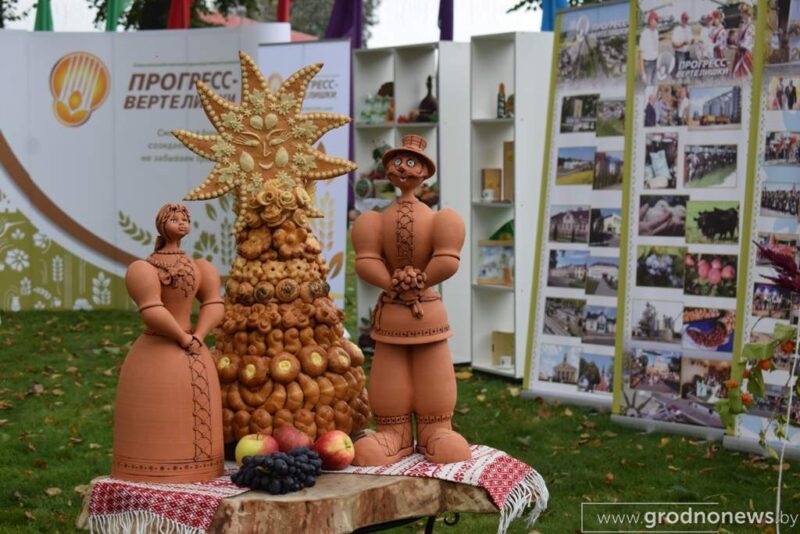 Рыбалка в фонтане, капустный боулинг и “Сахарные игры”: интересные моменты с Дожинок в Скиделе