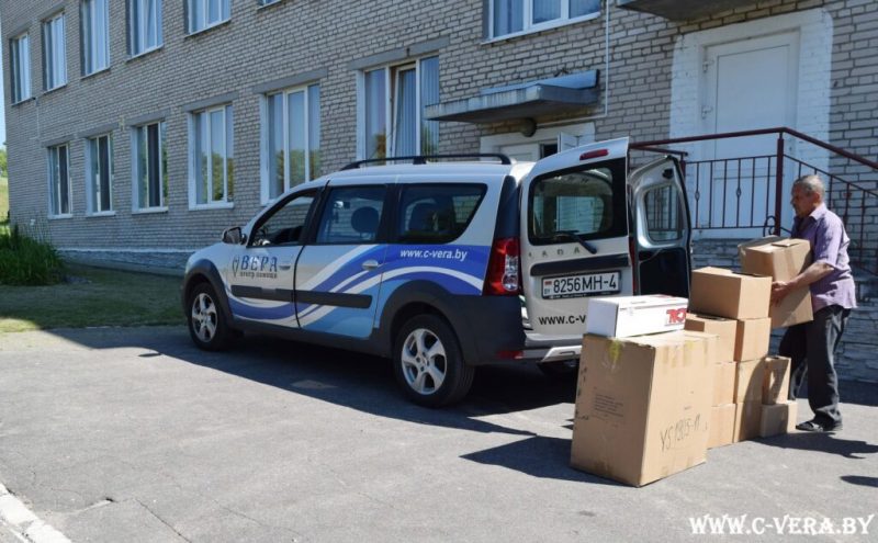 Центру "Вера" необходимо новое авто: старого уже не хватает, чтобы развозить помощь всем, кто нуждается. Как помочь?