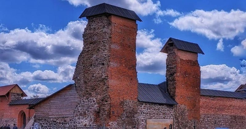 В Кревском замке нашли баллистическое ядро. О чем рассказала находка