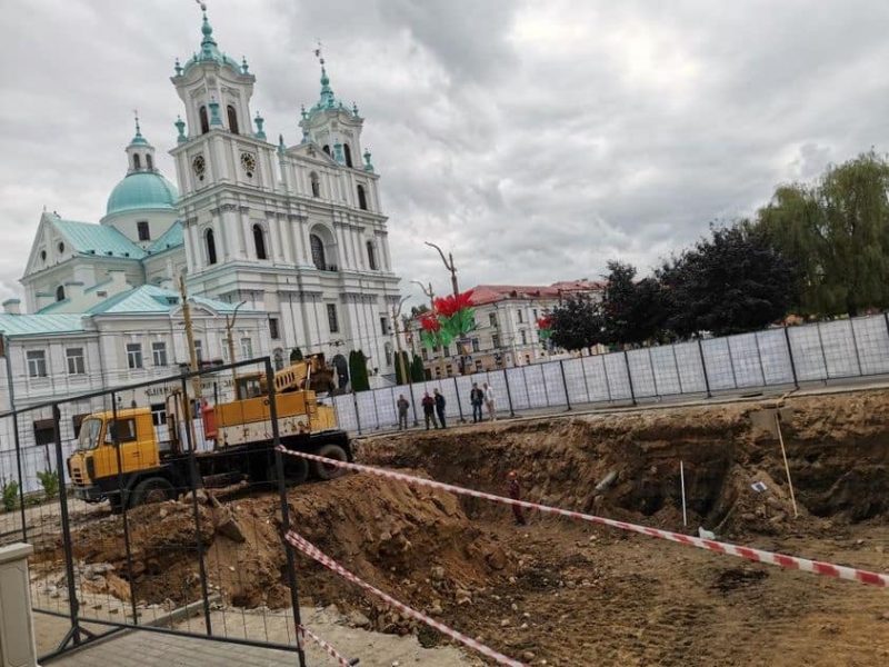 Раскопкі каля дома Мураўёва скончылі. Што там знайшлі