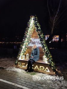 У парку Жылібера запалілі алею ёлак ад прадпрыемстваў. Як яны выглядаюць сёлета?