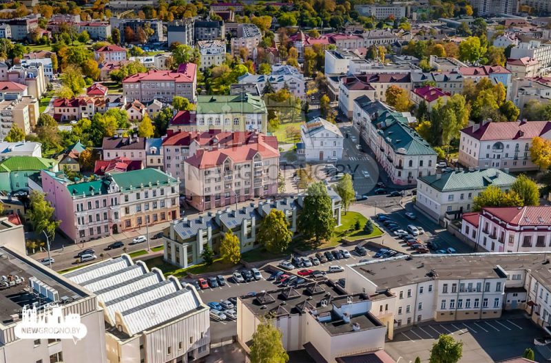 Вежа, аркады і пашыраны выканкам: архітэктары прапанавалі цэнтру Гродна вельмі постмадэрністычную забудову