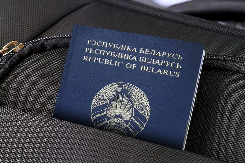 Беларускі пашпарт. Фота: iStock