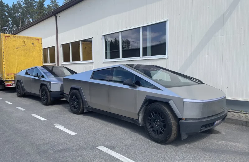 Канфіскаваныя на літоўска-беларускай мяжы Tesla Cybertruck. Фота: Крымінальная служба Літоўскай мытні