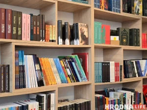 Беларуская кнігарня "Кнігаўка" ў Варшаве. Фота: Hrodna.life
