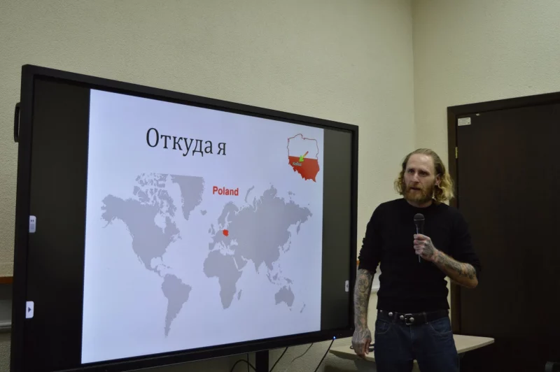 Беларуская папулярней за рускую, а замест амерыканцаў - кітайцы. Што змянілася ў летніх моўных школах у Гродне
