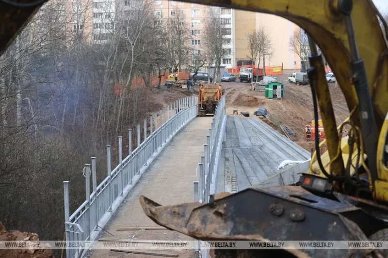 новы мост на Фамічова ў Румлёва