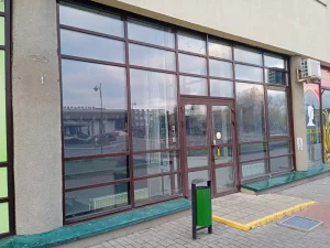 Былы магазін "Спорттавары" на Ажэшкі ў Гродне. Фота: Гродзенскі цэнтр нерухомасці